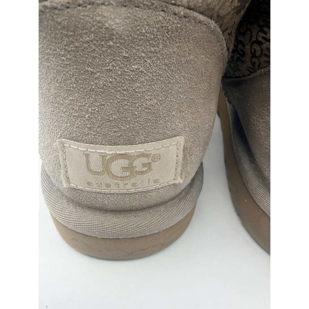 UGG Australia Women's Classic Tall Boots Gray Suede Sheepskin Winter Size 8W